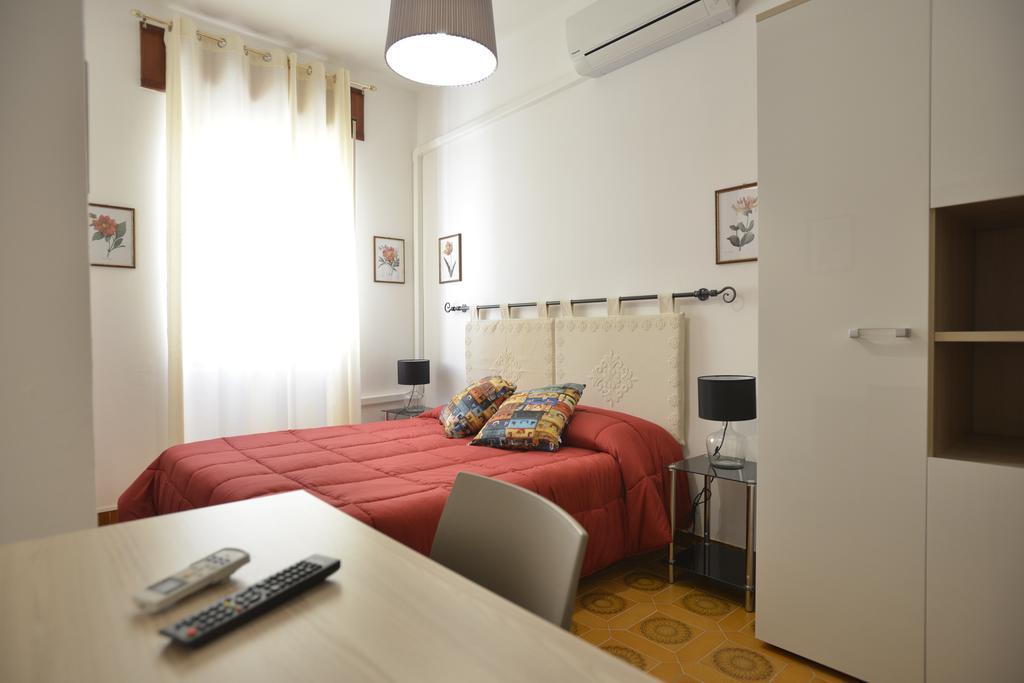 Liberty Guest House Alghero Buitenkant foto