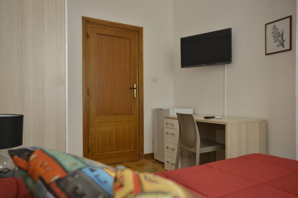 Liberty Guest House Alghero Buitenkant foto